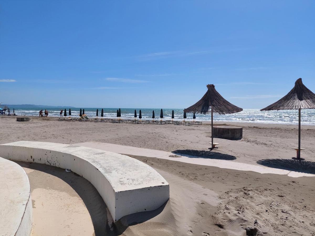 Hotel Nacional Durres Exterior photo