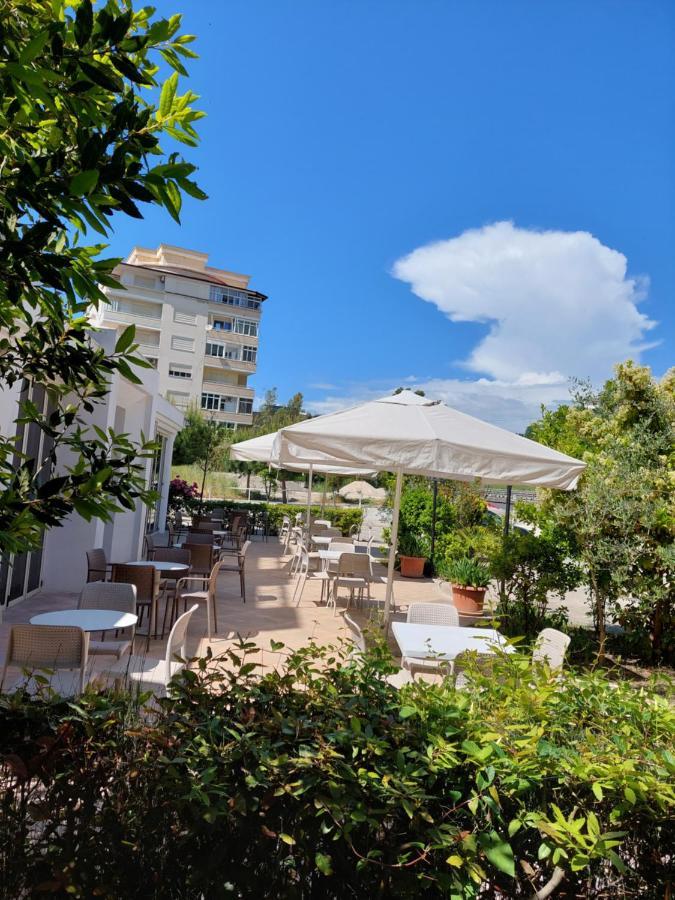 Hotel Nacional Durres Exterior photo
